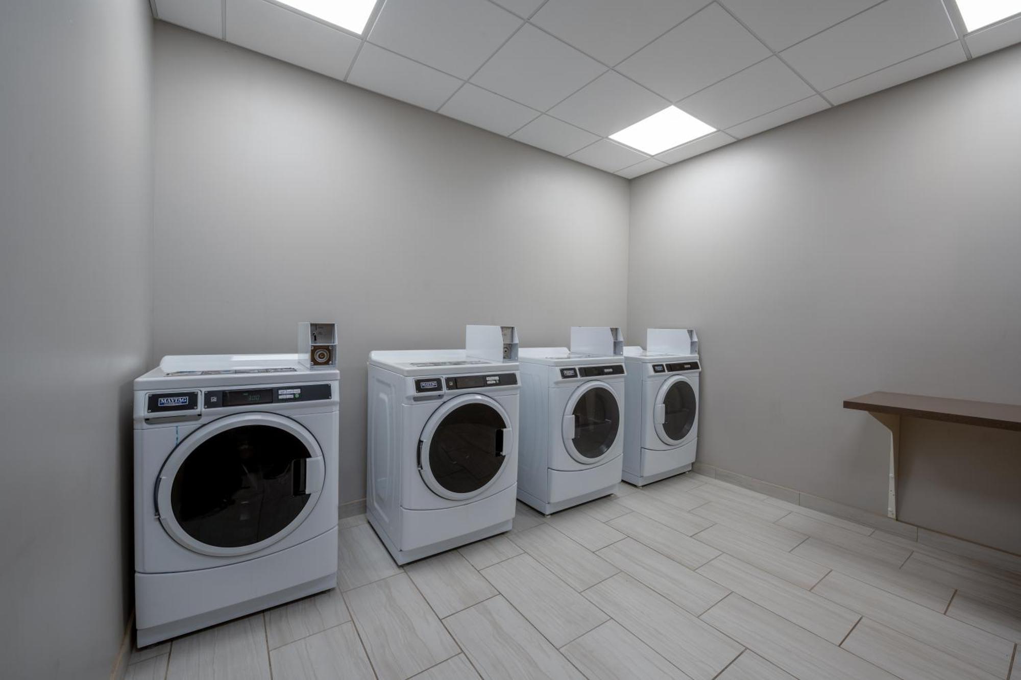 Holiday Inn Express & Suites - Gilbert - Mesa Gateway Airport Экстерьер фото