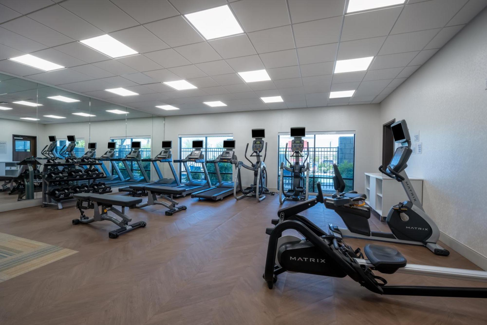Holiday Inn Express & Suites - Gilbert - Mesa Gateway Airport Экстерьер фото